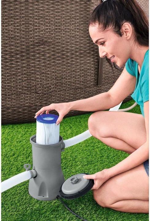 Actual product image Bestway The filter pump is equipped with a 3028 L