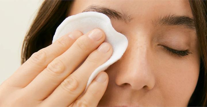 Image du produit Mixa (Eau micellaire anti-irritation) 400 ml (Lingettes nettoyantes pour le visage)