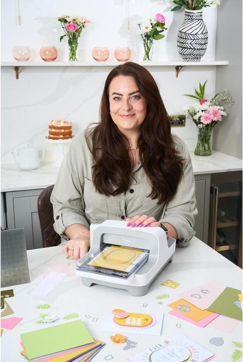 Produktbild Sizzix New Big Shot Machine "Starter Kit"