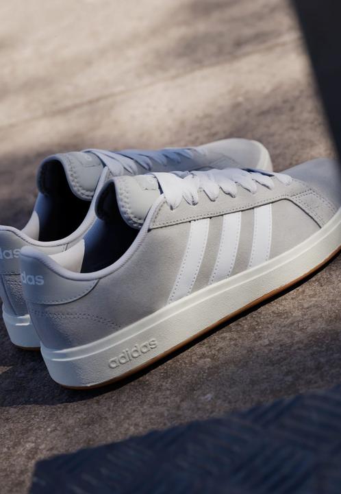 Image du produit Adidas Baskets GRAND COURT BASE 00s (44)