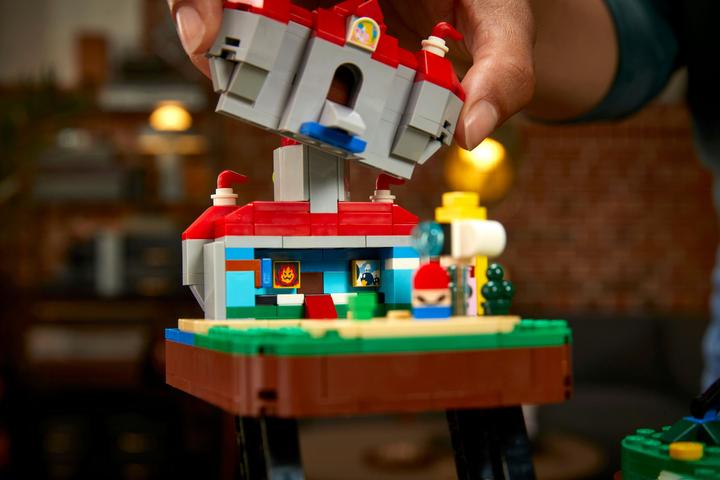 Actual product image LEGO Question Mark Block from Super Mario 64 (71395, LEGO Rare Sets, LEGO Super Mario)
