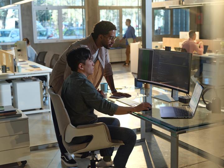 Produktbild HP G1i 16 (16", 1000 GB, 32 GB, Eng. Int., Intel Core Ultra 9 285HX)