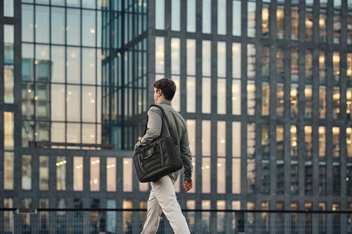 Produktbild Wenger Synergy Pro - Case (17", Universal)