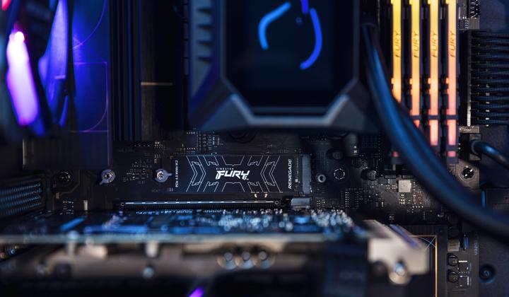 Immagine prodotto Kingston FURY Renegade (500 GB, M.2 2280)