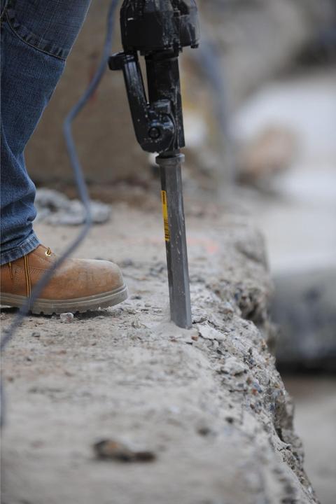 Actual product image DeWalt HEX28mm CHISEL 400mm TIP SW28