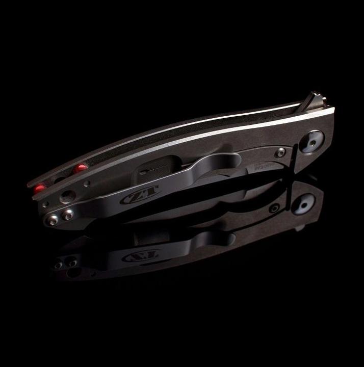 Immagine prodotto Zero ZT 0450 Coltello tascabile Sinkevich con manico in titanio (8.50 cm)