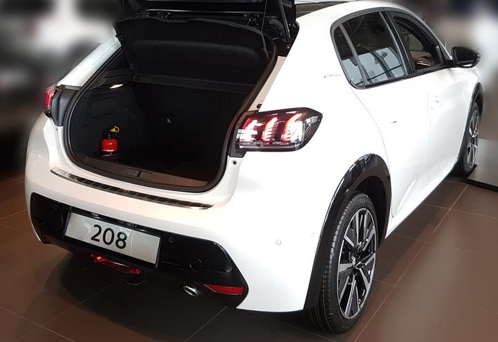 Produktbild Avisa Edelstahl Ladekantenschutz für Peugeot 208 ab 2019 bis heute (Heck)