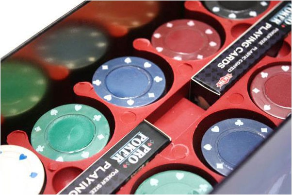 Immagine prodotto Tactic Per set da poker (Polacco)