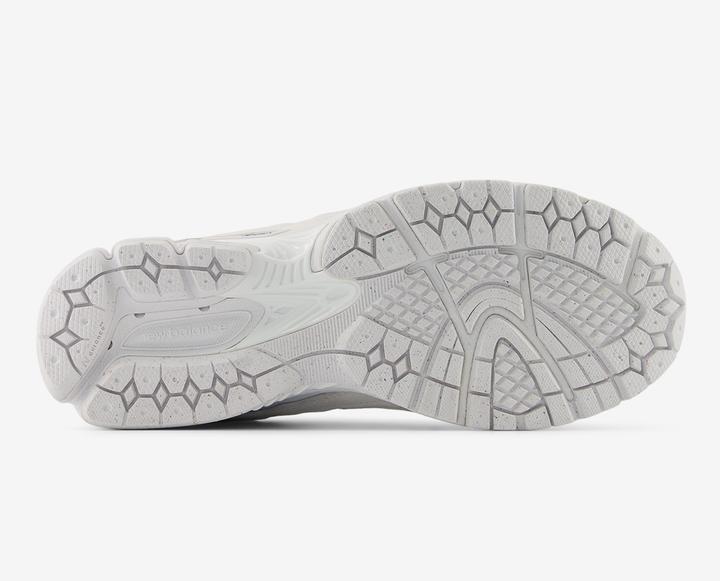 Immagine prodotto New Balance U2002DXA (45)