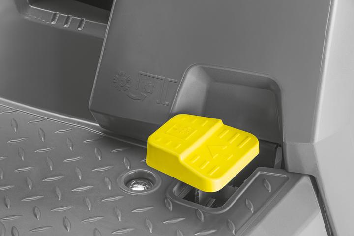 Actual product image Kärcher Sweeper KM 85/50 R Bp Pack