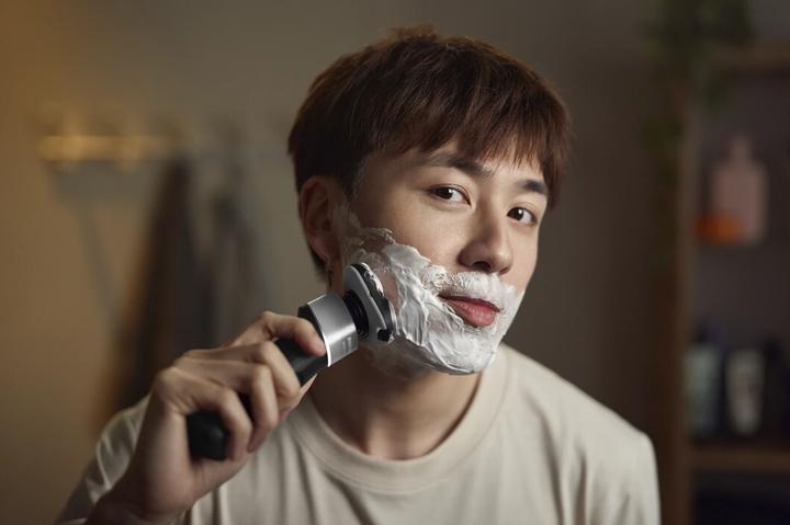 Immagine prodotto Philips Rasoio Serie 5000 (X5004/00)