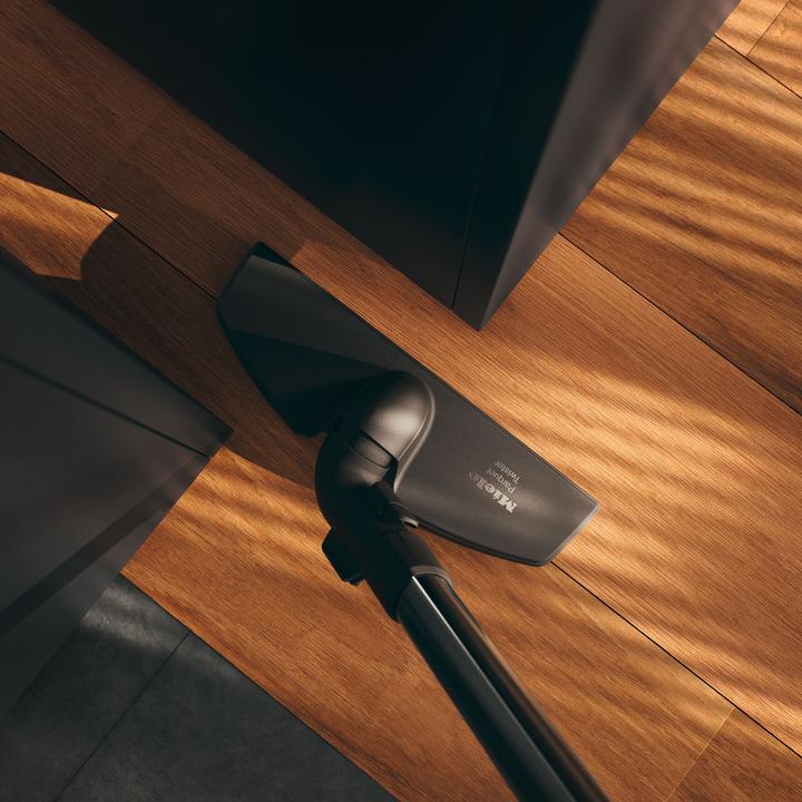 Actual product image Miele Boost CX 1 125 Gala Edition