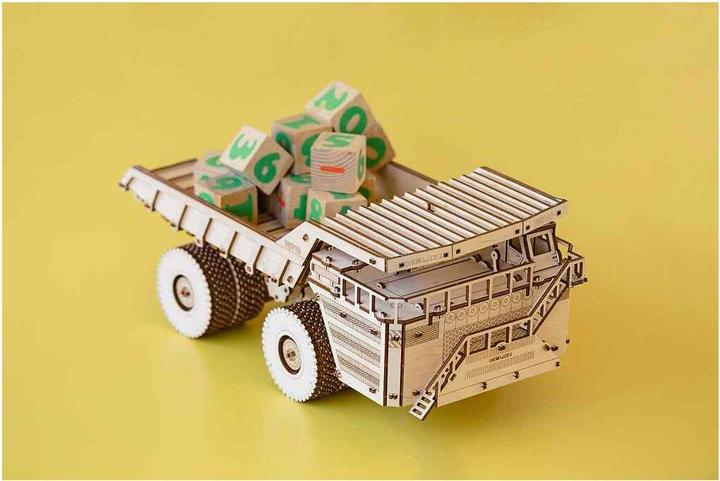 Actual product image Eco Wood Art Dump truck BelAZ 75710