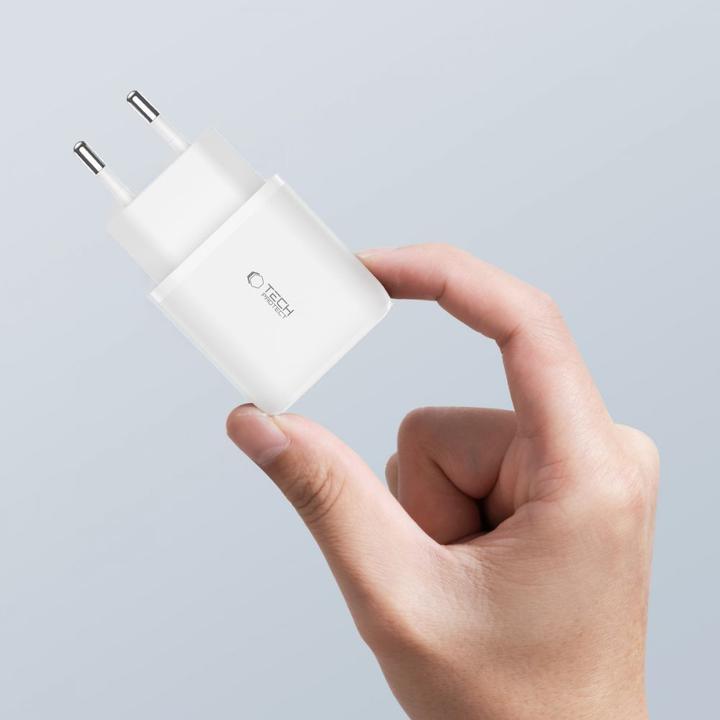 Actual product image Tech-Protect Download 1x USB-A 1x USB-C 3 A (9589046924293) (20 W, 1 portion)