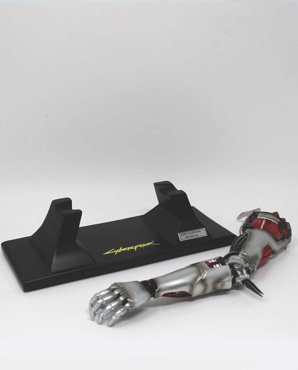 Produktbild Neamedia Cyberpunk 2077: Johnny Silverhand Arm Replica