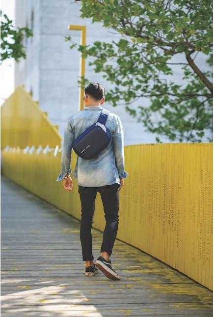 Produktbild XD Design Crossbody Backpack Bobby Sling – Navy (P705.785) (4 l)