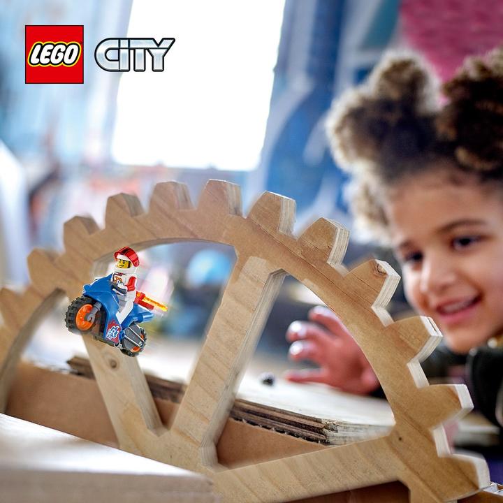 Actual product image LEGO Rocket stunt bike (60298, LEGO City)