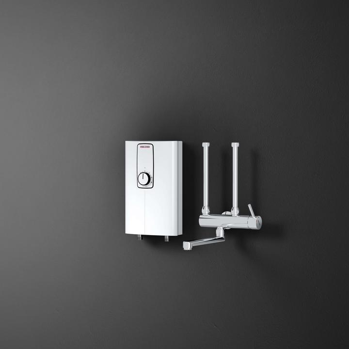 Produktbild Stiebel Eltron DCE 11/13 H + MEKD Elektronischer Kompakt-Durchlauferhitzer + Armatur für die Küche, Übertisch, VDE