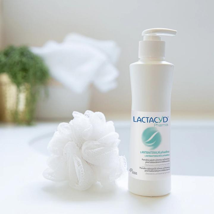 Produktbild Lactacyd Pharma Antibacterial (Intimwaschlotion, 250 ml)