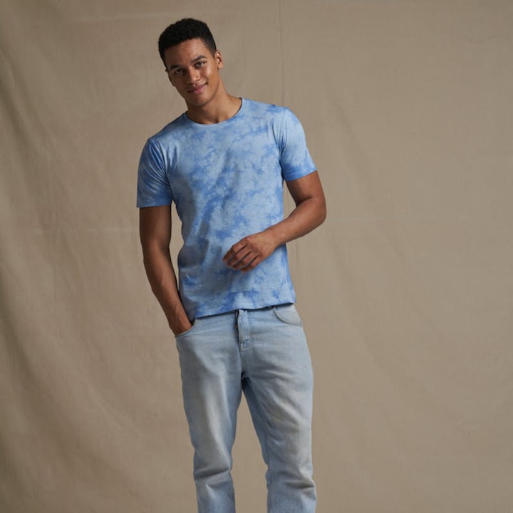 Actual product image Awdis Tshirt (XS)