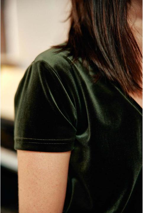 Actual product image La Petite Étoile 's t-shirt elvie v (M)