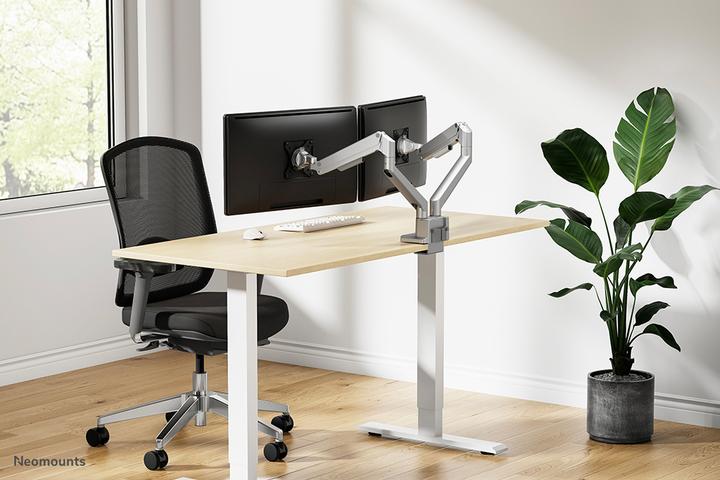 Produktbild Neomounts Tischhalterung duo 100x100 9kg/17-32"/silber/voll beweglich (Tisch, 32", 9 kg)