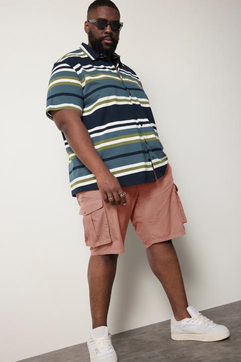 Actual product image Sthuge cargo shorts, loose fit, ripstop, elasticated waistband, up to size 72 (56)