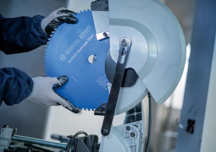 Produktbild Bosch Professional Zubehör Kreissägeblatt Expert for Stainless Steel, 355 x 25,4 x 2,5 x 90