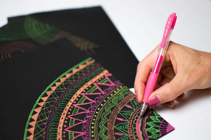 Produktbild Pilot G-2- NEON - Gelroller (1x)