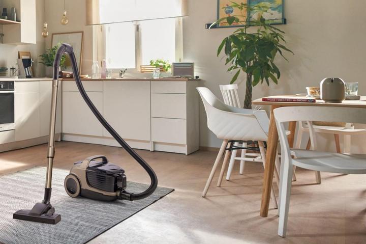 Actual product image Gorenje Hoover 170W 79dB sw 7,8kg 3,3l bagless