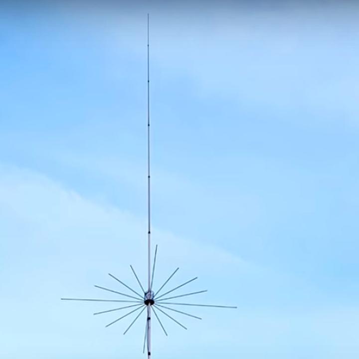 Produktbild Lemm Basisantenne SUPER16, 3/4 Welle, 26-28 MHz, 3000 W, 800 cm, Aluminium, für Gebäude, hergestellt (Zimmerantenne, 9 dB, DVB-S / -S2)