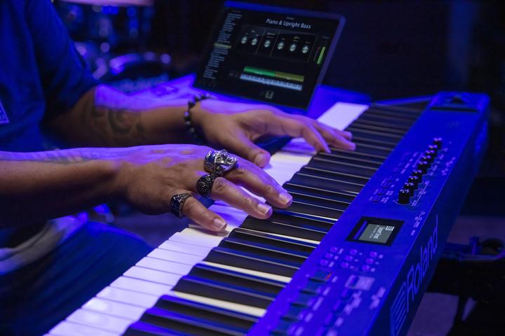 Actual product image Roland RD-88 (88 Keys)