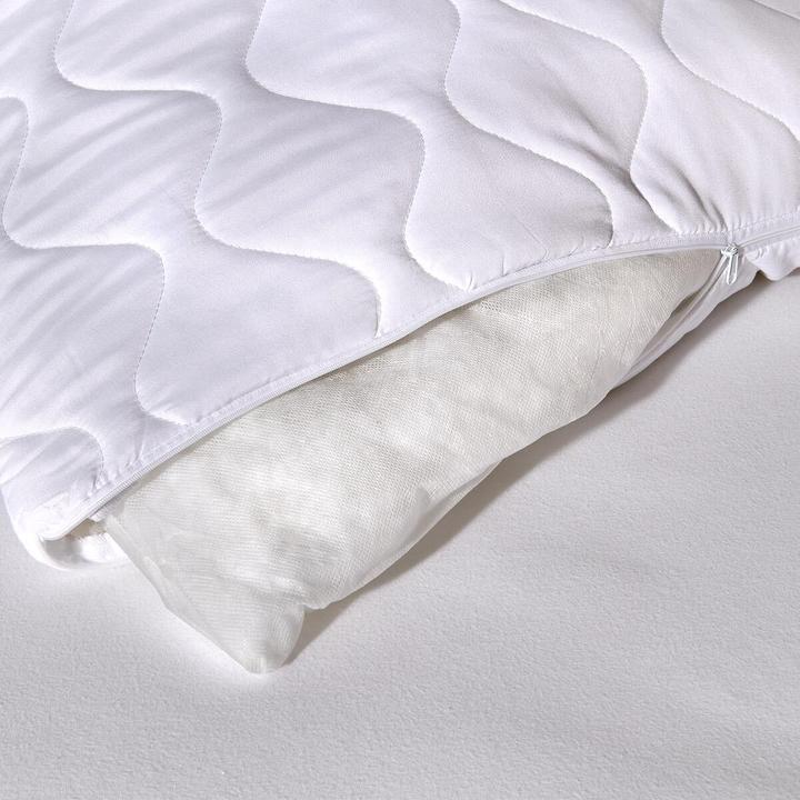 Actual product image Traumschlaf Basic cushion, quilted (40 x 80 cm)