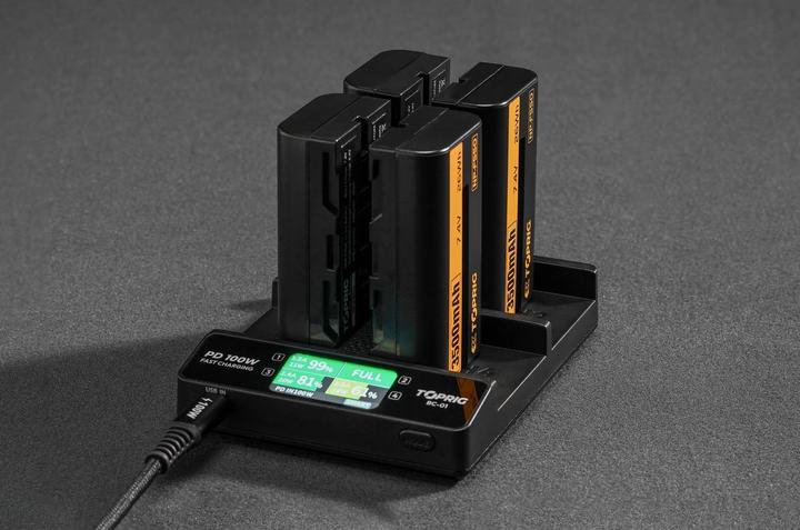 Immagine prodotto Accsoon Toprig 100W 4-Bay NP-F Fast Charger with EU GaN Charger (BC01EU3) (Caricabatterie per fotocamere)