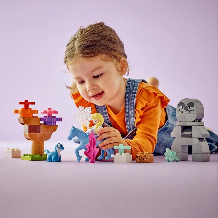 Produktbild LEGO Elsa und Bruni im Zauberwald (10418)