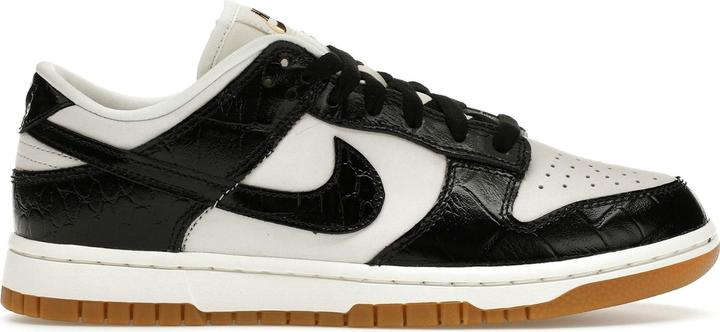 Image du produit Nike Dunk Low LX Black Croc (Women's) (45)