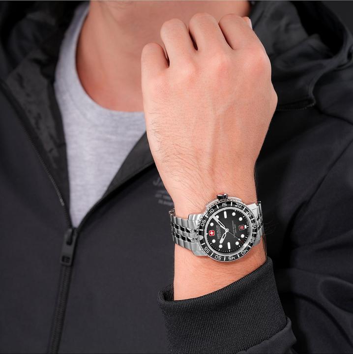 Actual product image Swiss Military Hanowa Herrenuhr (Diving watch, 44 mm)