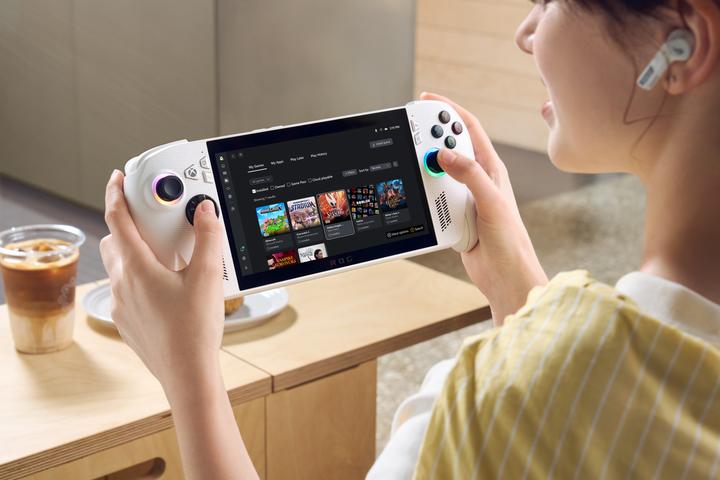 Produktbild ASUS ROG Xbox Ally