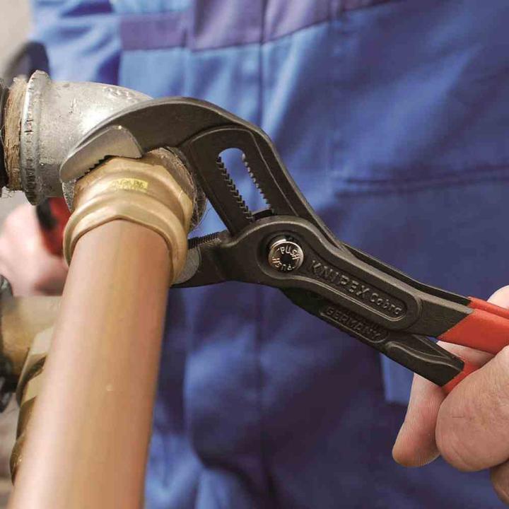 Actual product image Knipex Cobra Hightech Water Pump Pliers 87 01 180 SB (180 mm)
