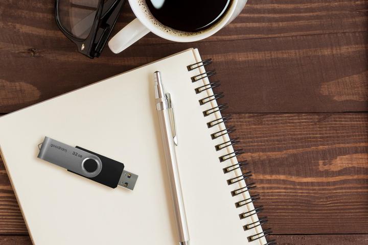 Produktbild Goodram UTS3 USB-Flash-Laufwerk (128 GB, USB-A)