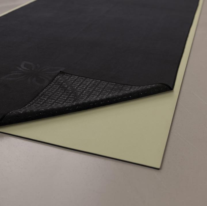 Produktbild Omnana STAYMAT Yogahandtuch