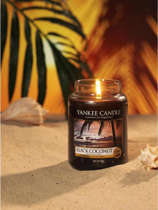 Actual product image Yankee Candle Black Coconut (411 g)