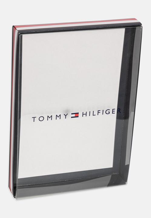 Actual product image Tommy Hilfiger Baby Striped Shortall Giftbox (92)