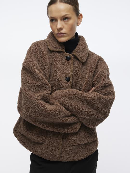 Produktbild Vila Geknöpfte Teddy Jacke (42)