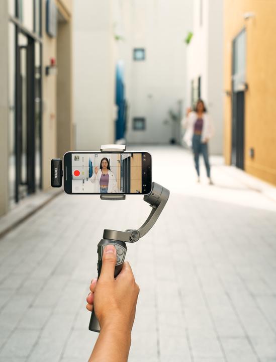 Immagine prodotto Boya BY-WM3T-D2 - Kit per Lightning 2 x trasmettitore / 1x ricevitore / 1x custodia (BY-WM3T-D2)