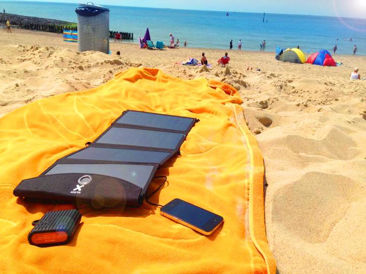 Produktbild Xtorm AP175 SolarBooster 24W (24 W)