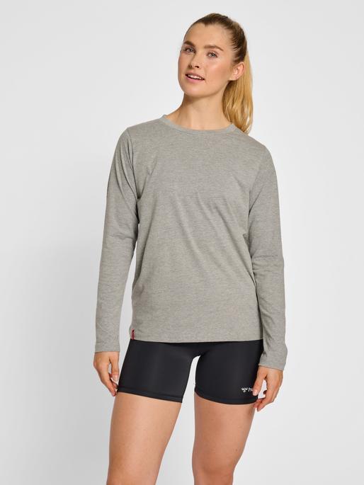 Actual product image hummel Red Basic T-Shirt L/S Woman (XS)