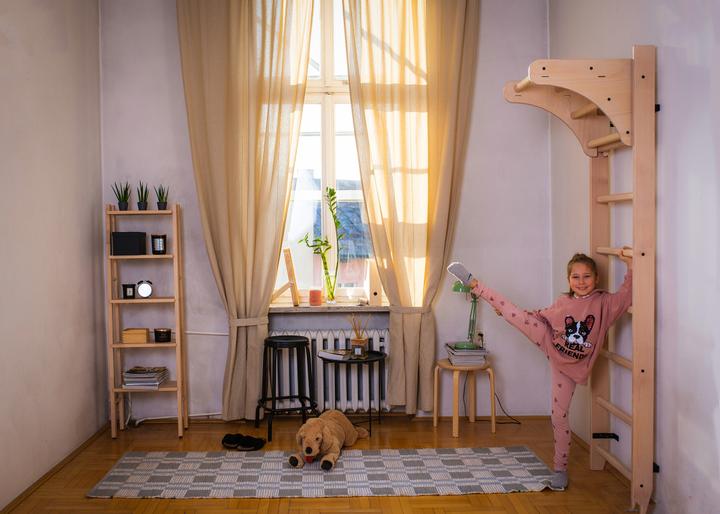 Actual product image BenchK Wooden pull-up bar (Series 1)