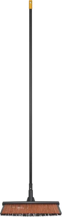 Actual product image Fiskars Universal yard broom M, 1025921 (1 pcs.)
