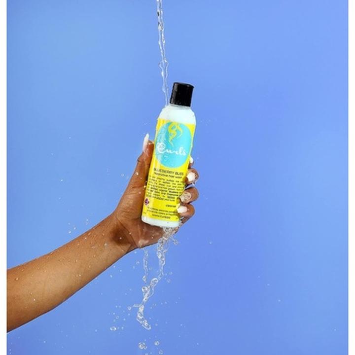 Produktbild Curls Blueberry Bliss Reparative Hair Wash (Flüssiges Shampoo)